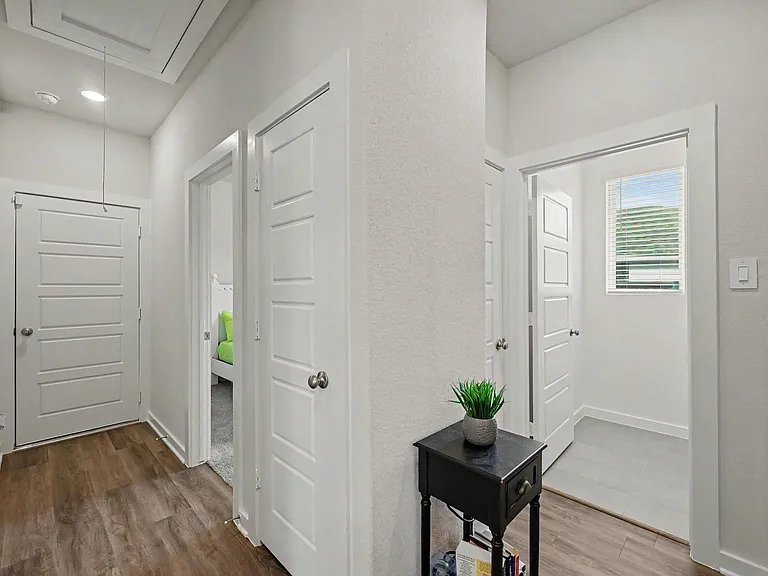 1701 Cayden Oak Ln — Photo 17