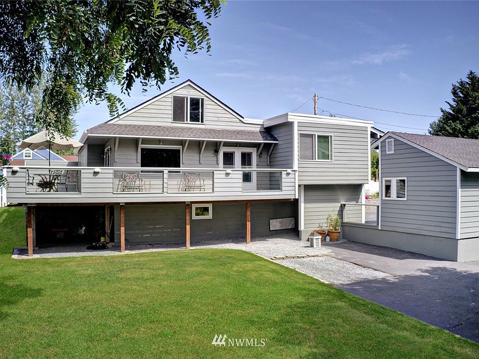 1st image of 920 76th Avenue Ct