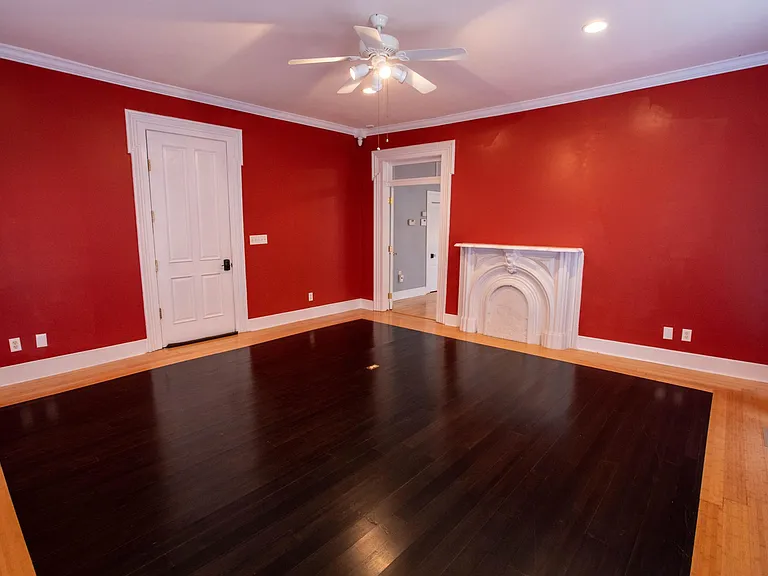 335 N 6th St #1 — Photo 17