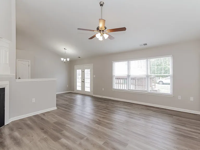 10129 Green Hedge Ave — Photo 5