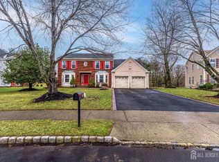 60 Bradford Ln, Plainsboro, NJ 08536