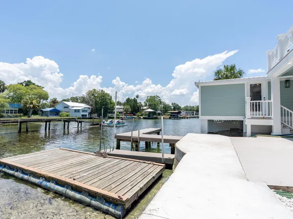 202 NE 2nd Ave #2, Crystal River, FL 34429
