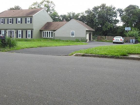 3rd image of 50 Birch Ave