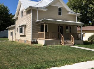 703 10th St, Aurora, NE 68818
