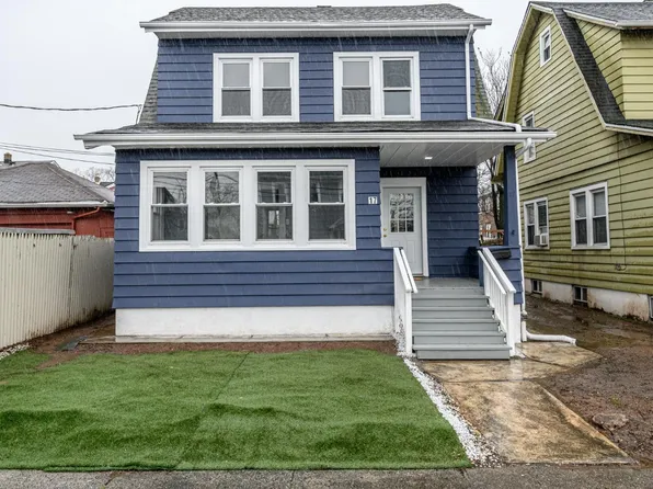 17 Grant Ave, Carteret, NJ 07008
