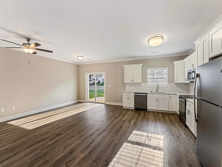 Townehomes of Beaver Ridge — Photo 40