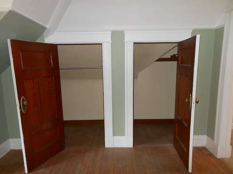 RM1 CLOSETS