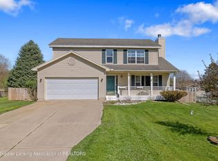 13421 Heather Ln, Perry, MI 48872