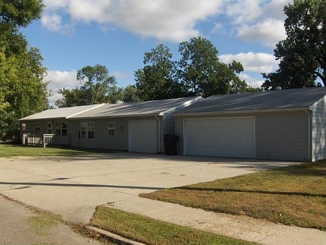 1st image of 624 7th Ave NE