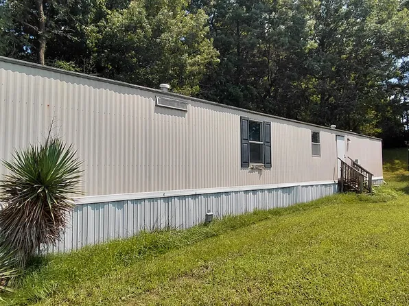 3571 Roy Farlow Rd #32, Sophia, NC 27350