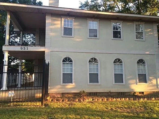 Front of 951 E. Fortification St.