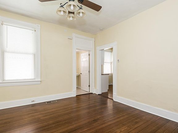 2nd image of 4605 Newport Ave