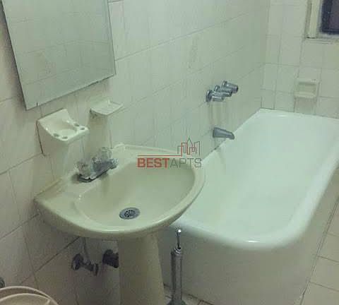 3rd image of 201 E 35th St APT 1F
