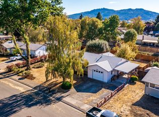 640 S 15th St, Lebanon, OR 97355