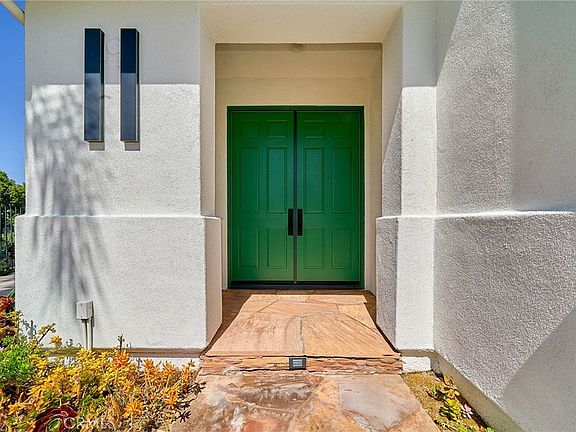 3rd image of 25750 Wallace Pl