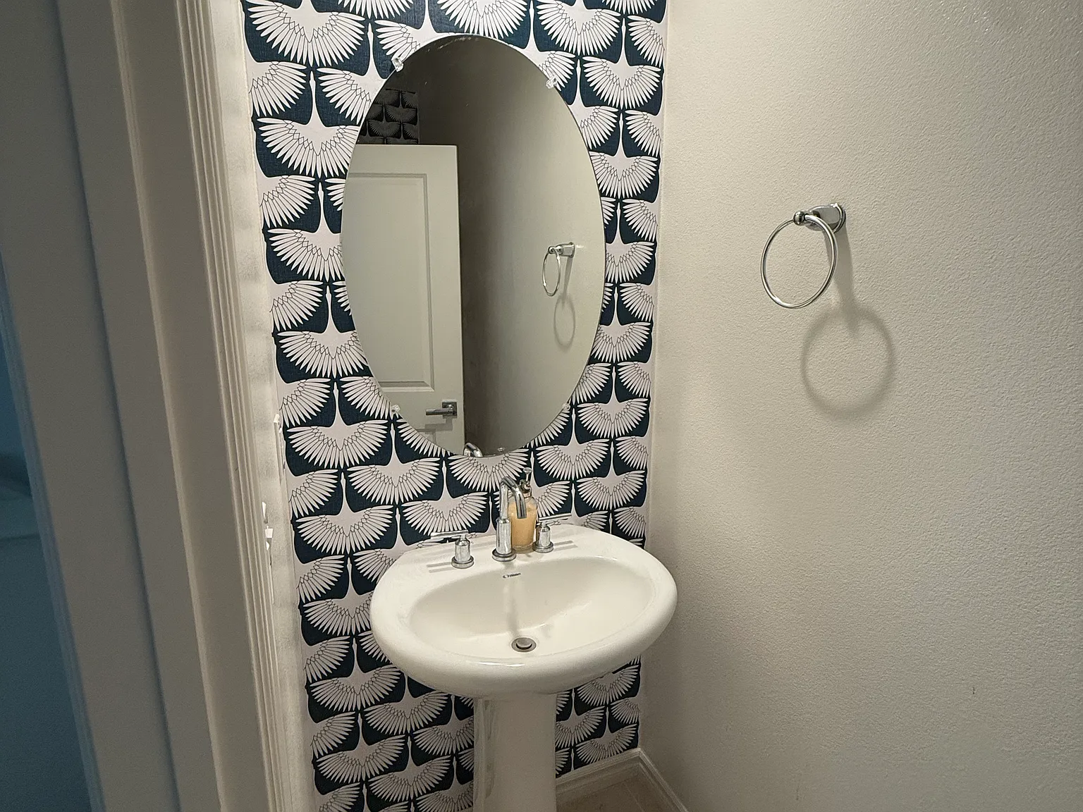 2 bed, 2.5 bath, 1460 sqft, $3,600 — Photo 2
