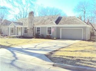 9600 Meadow Ln, Leawood, KS 66206