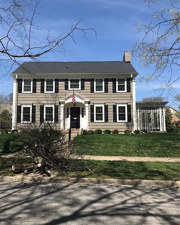 1st image of 143 Wisteria Dr
