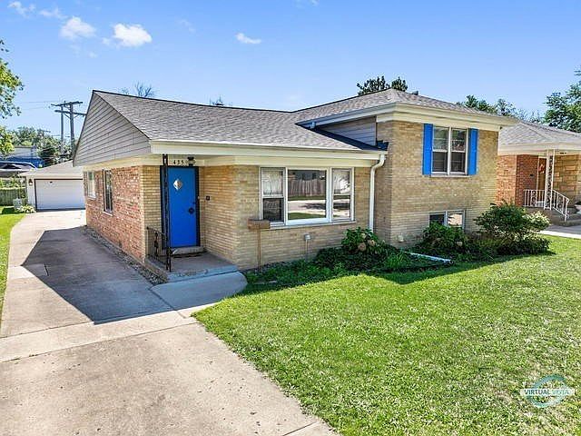 1st image of 435 Holly Ct