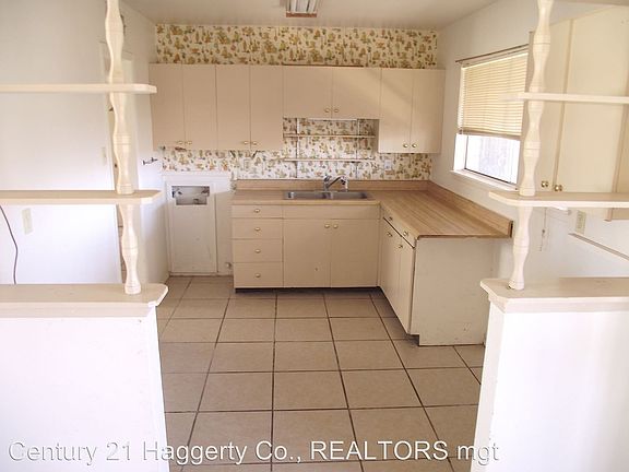 5th image of 10357 Woodberry Ct
