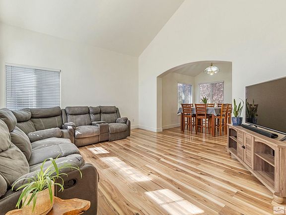 4th image of 2224 Vista Terrace Ln