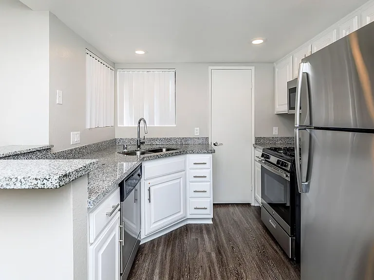 StoneCreek Apartment Homes — Photo 41