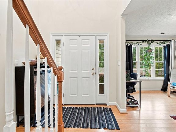 5th image of 4 Walters Ln