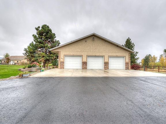 4th image of 365 Aspen Wood Dr