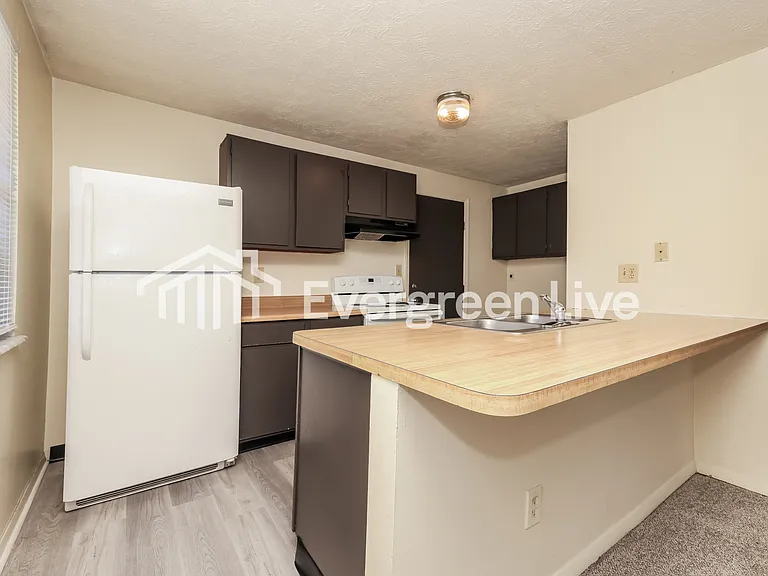 7724 Mount Hood Dr — Photo 7