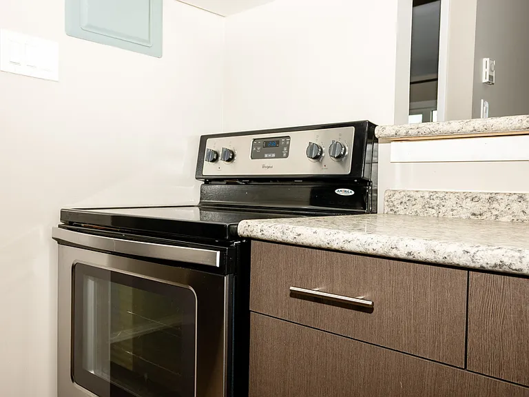 2331 Pembina Hwy — Photo 3