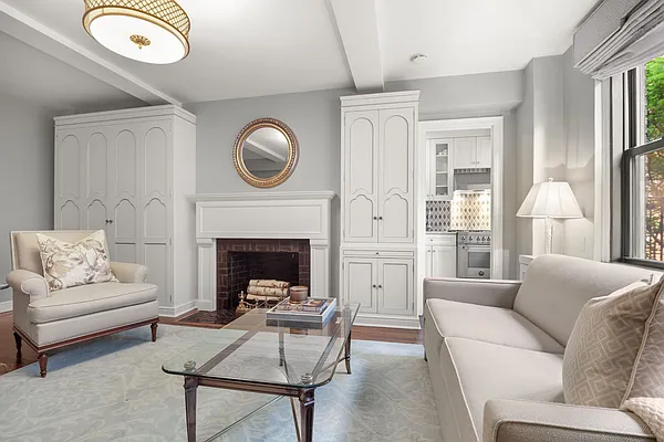 Sold by Compass | media 2