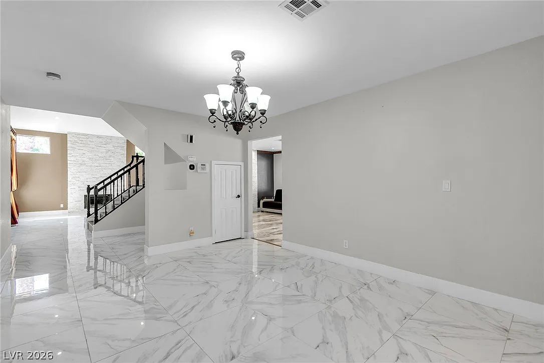 4 bed, 3.0 bath, 2287 sqft, $3,500 — Photo 4