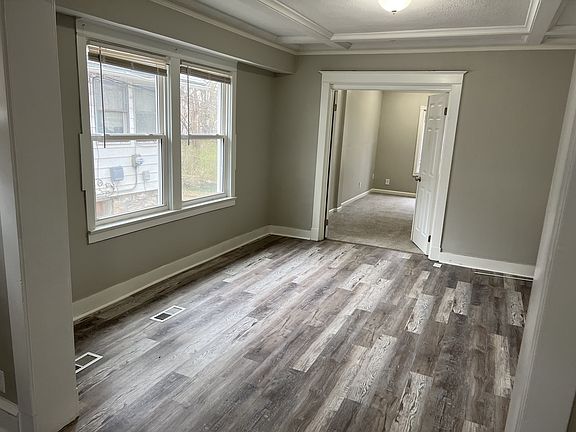 4th image of 3706 Agnes Ave