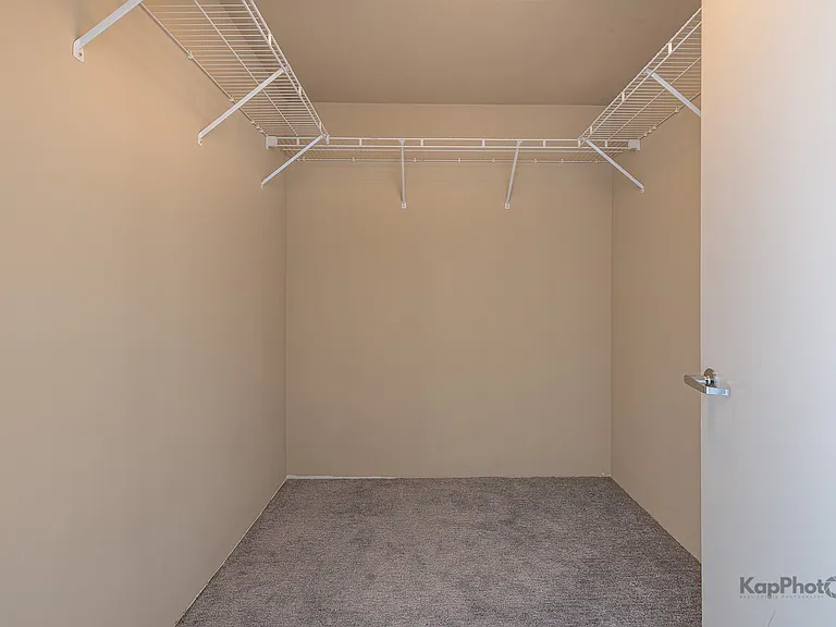1720 Oak Ave #201 — Photo 22
