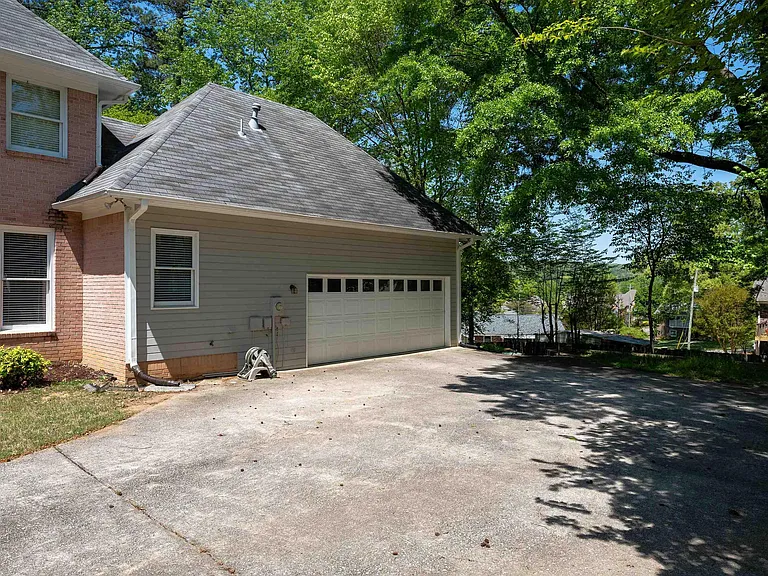 3405 Danner Cir — Photo 8