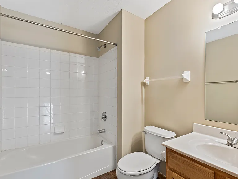 77 W Fieldstone — Photo 8