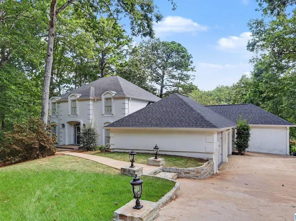 1941 River Way Dr, Birmingham, AL 35244