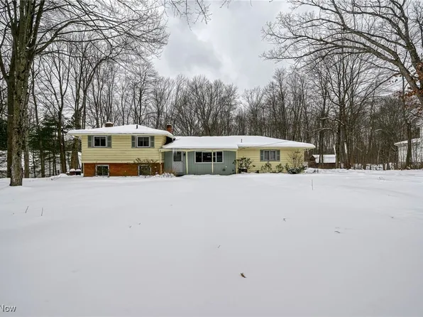 3430 Kellybrook Dr, Cuyahoga Falls, OH 44223