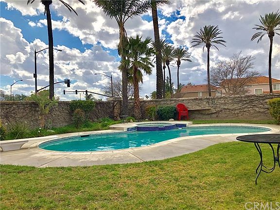 4th image of 8094 San Tropez Ct