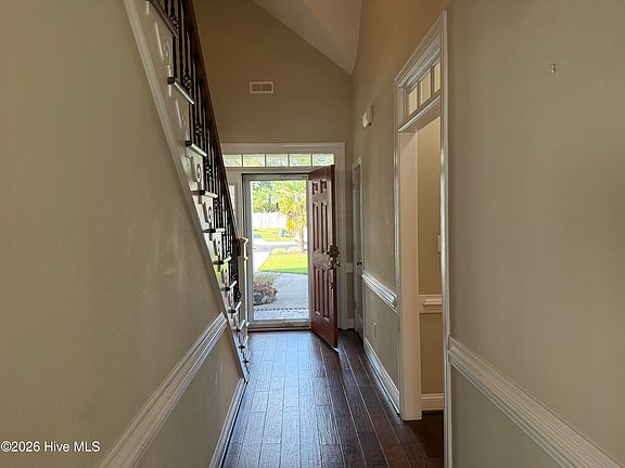 5th image of 3103 Live Oak Lane N #B