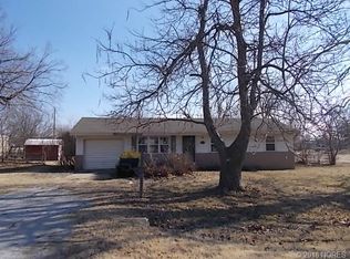 360 Locust, Claremore, OK 74019