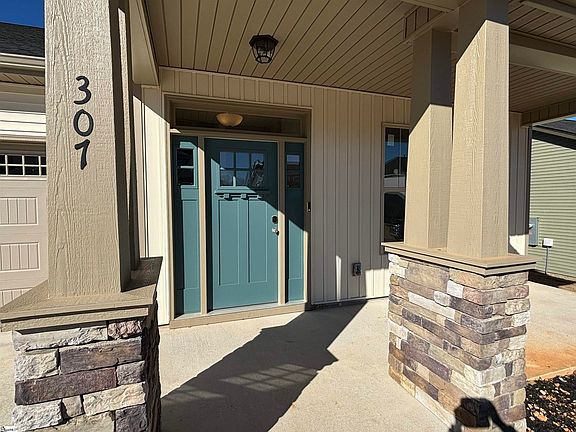 2nd image of 307 Seneca Dr