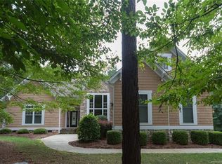 8829 Colebridge Ct, Sherrills Ford, NC 28673