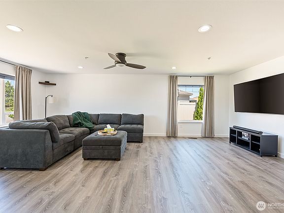 3rd image of 2387 Combine Street