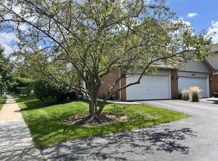 1644 Windward Ct, Naperville, IL 60563