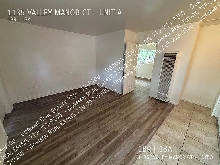1135 Valley Manor Ct #A — Photo 4