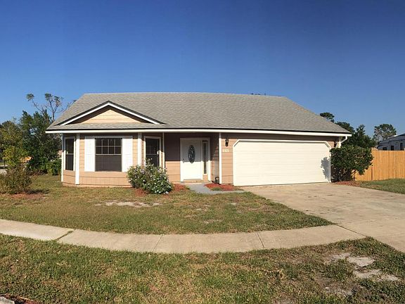 3rd image of 985 Misty Mountain Dr W