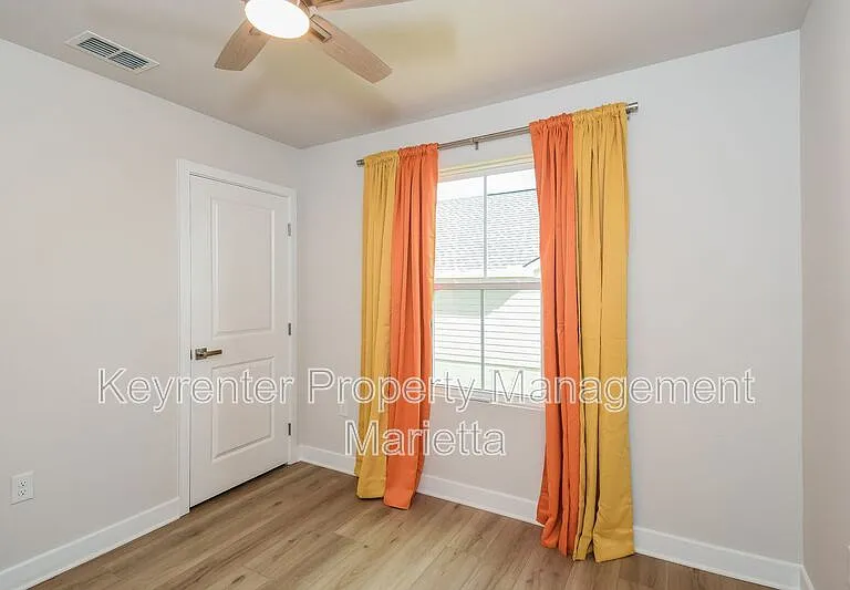185 Oakleigh Dr — Photo 10