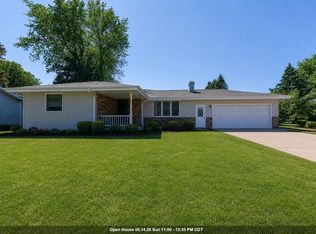 2149 N Connies Ct, Appleton, WI 54914