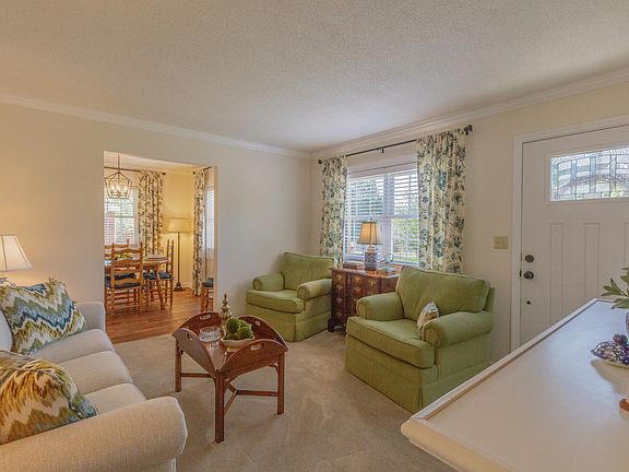 3rd image of 239 Langley Dr
